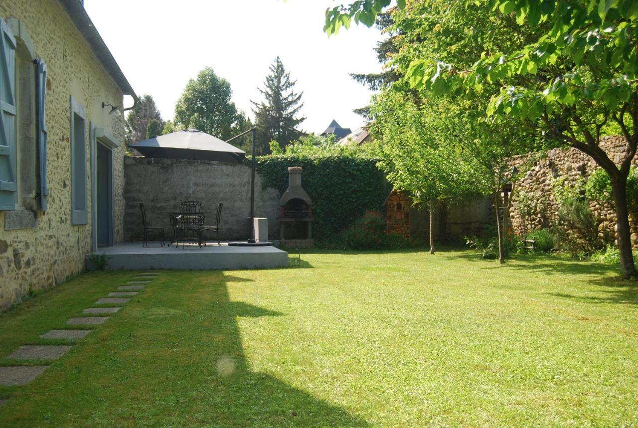 La Ferme Aux Fleurs Bed & Breakfast Ossun Exterior photo