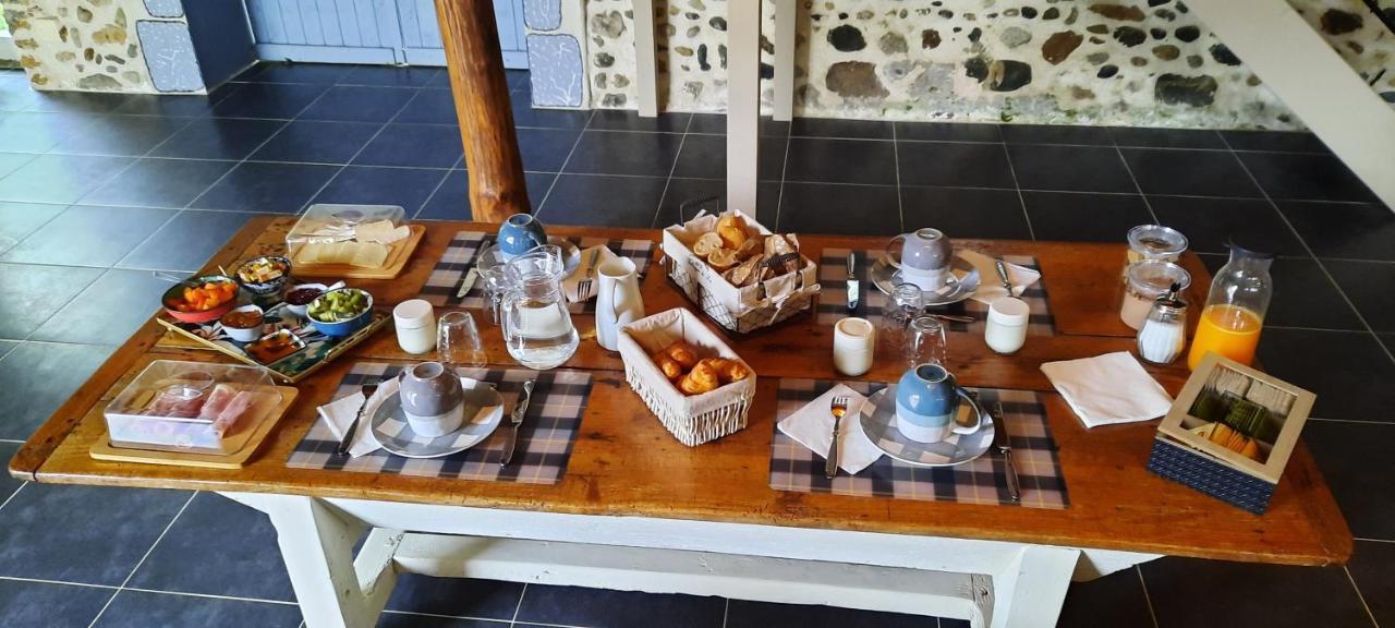 La Ferme Aux Fleurs Bed & Breakfast Ossun Exterior photo